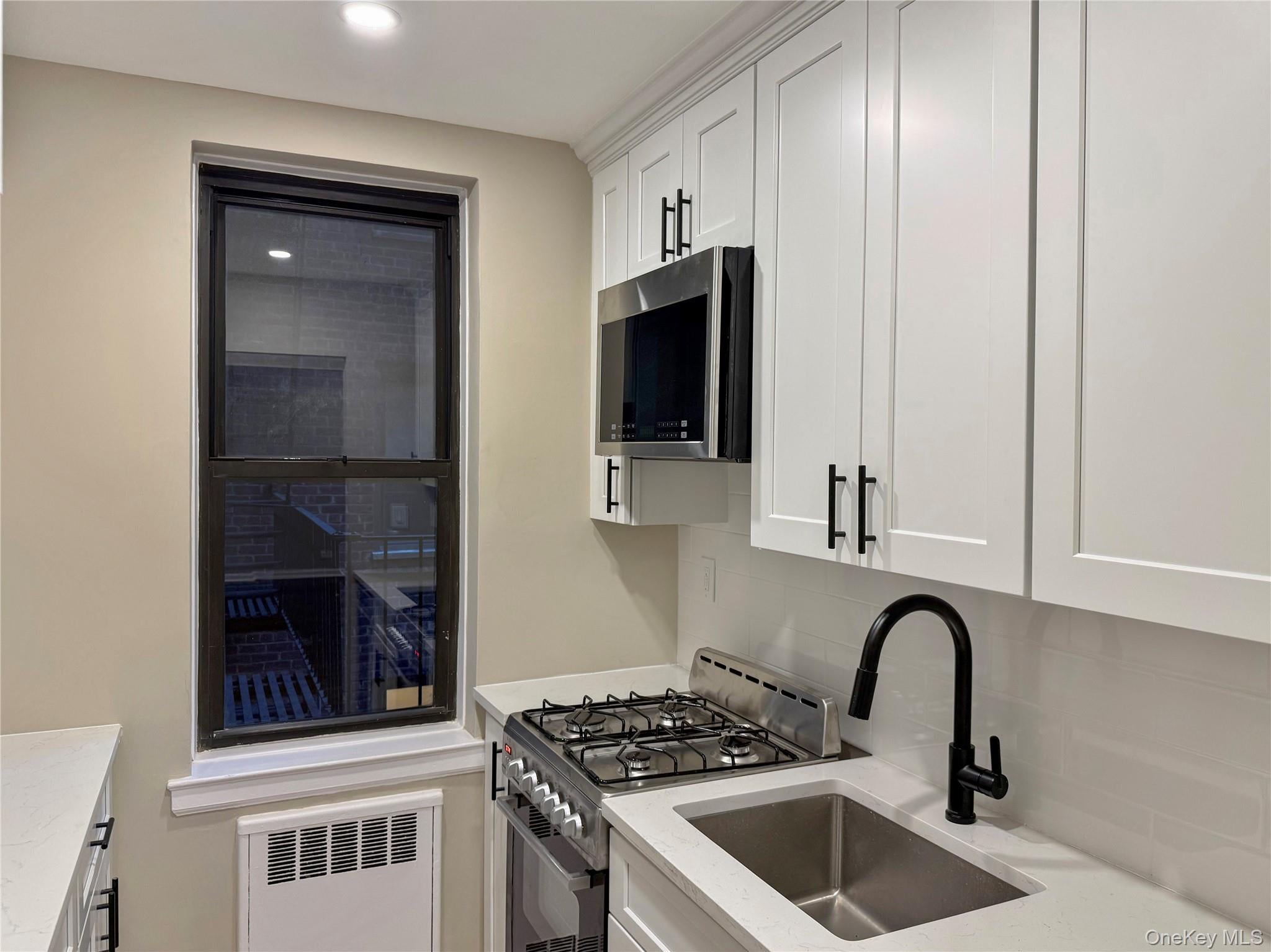 44-58 E 8th Street 3N