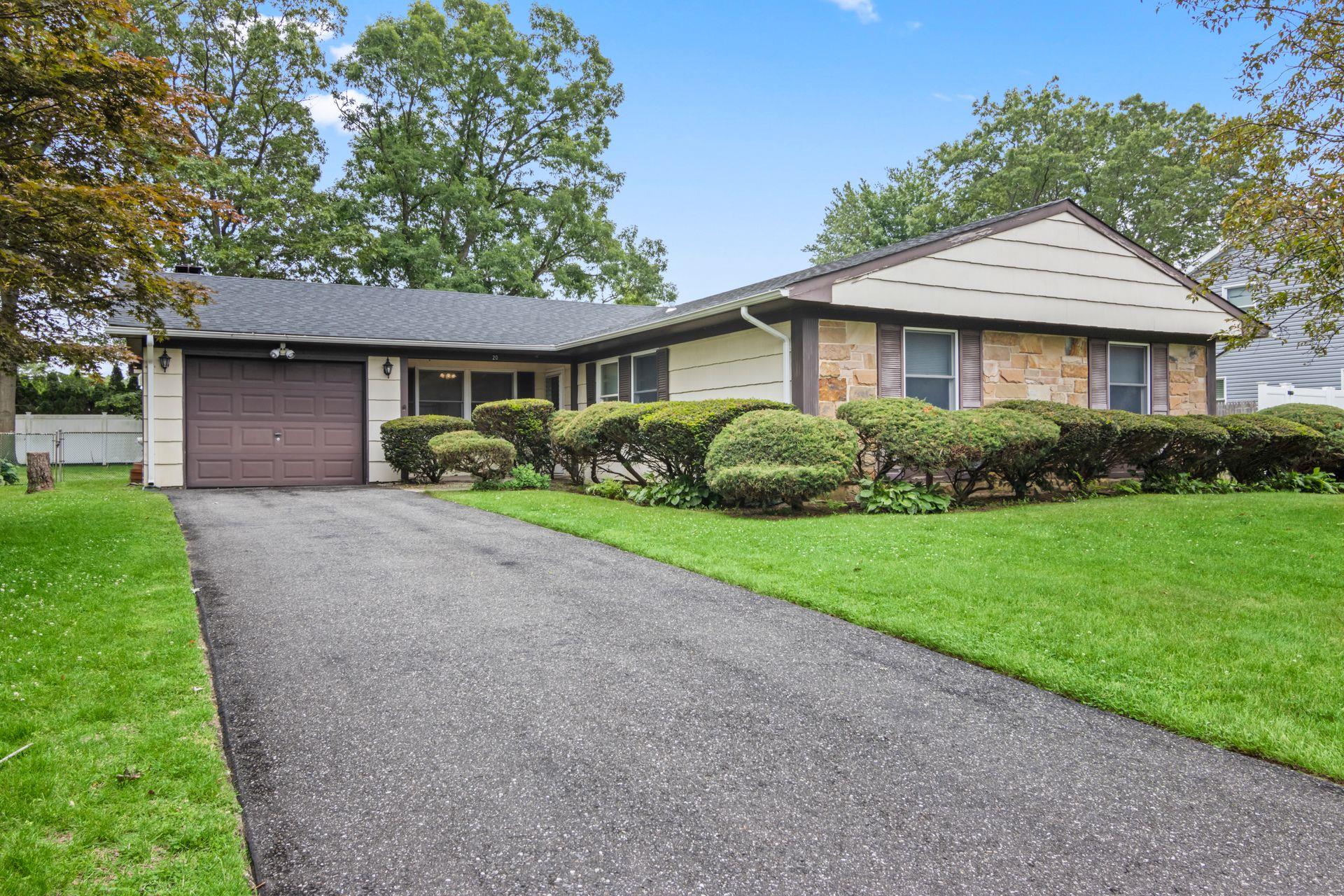 Property for Sale at Tulip Hill Lane, South Setauket, Hamptons, NY - Bedrooms: 3 
Bathrooms: 2  - $639,900