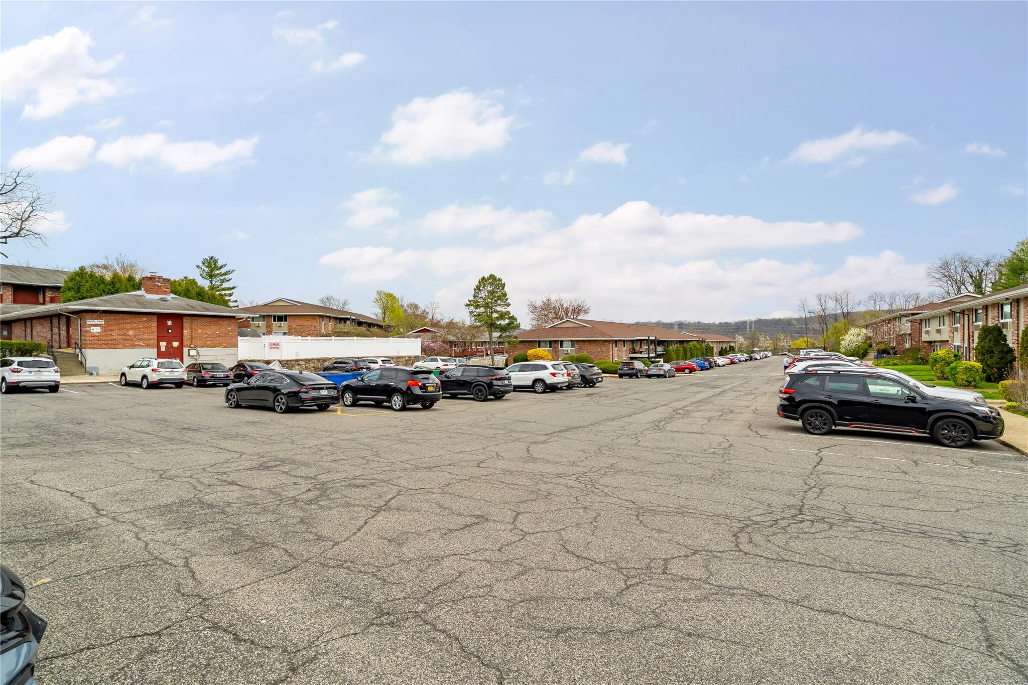 606 Old Country Road, Elmsford, New York image 32