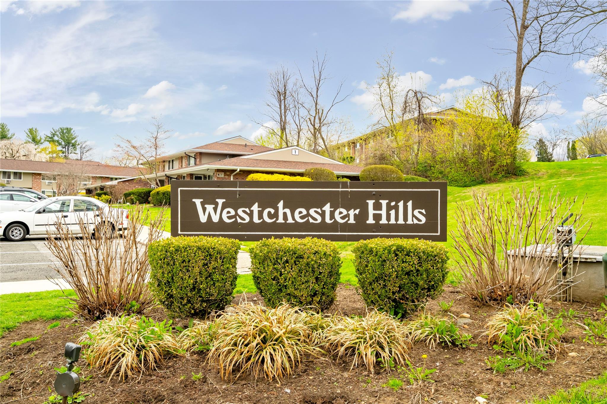 606 Old Country Road, Elmsford, New York image 1