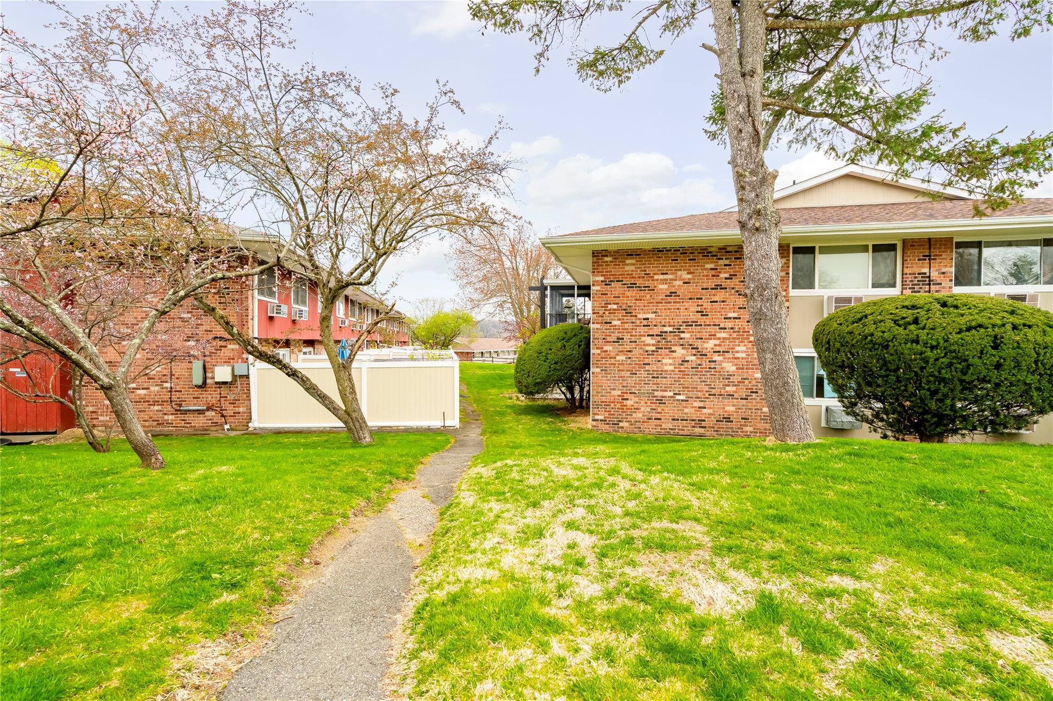 606 Old Country Road, Elmsford, New York image 39
