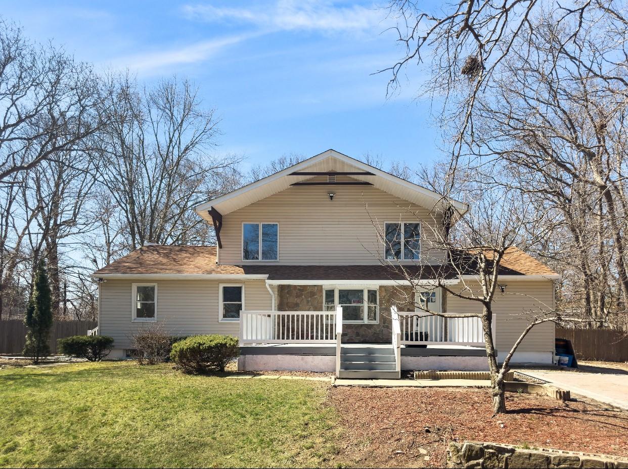 36 Arbutus Court, Ronkonkoma, New York image 1