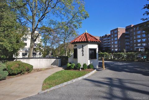 Homes For Sale - 1273 North Avenue #3-1G<br/> New Rochelle, NY 10804