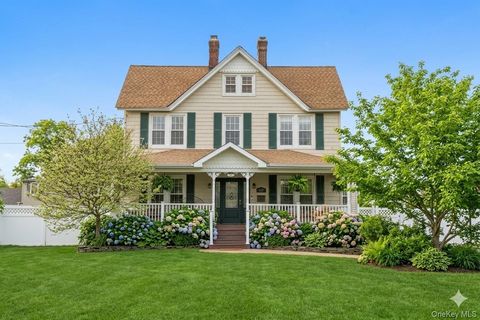 Homes For Sale - 59 Purdy Lane<br/> Suffolk County, Amityville, NY 11701