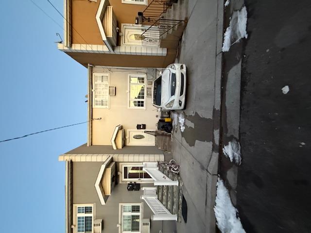 Beach 47th Street, Edgemere, Queens, NY - 4 Bedrooms  
4 Bathrooms - 