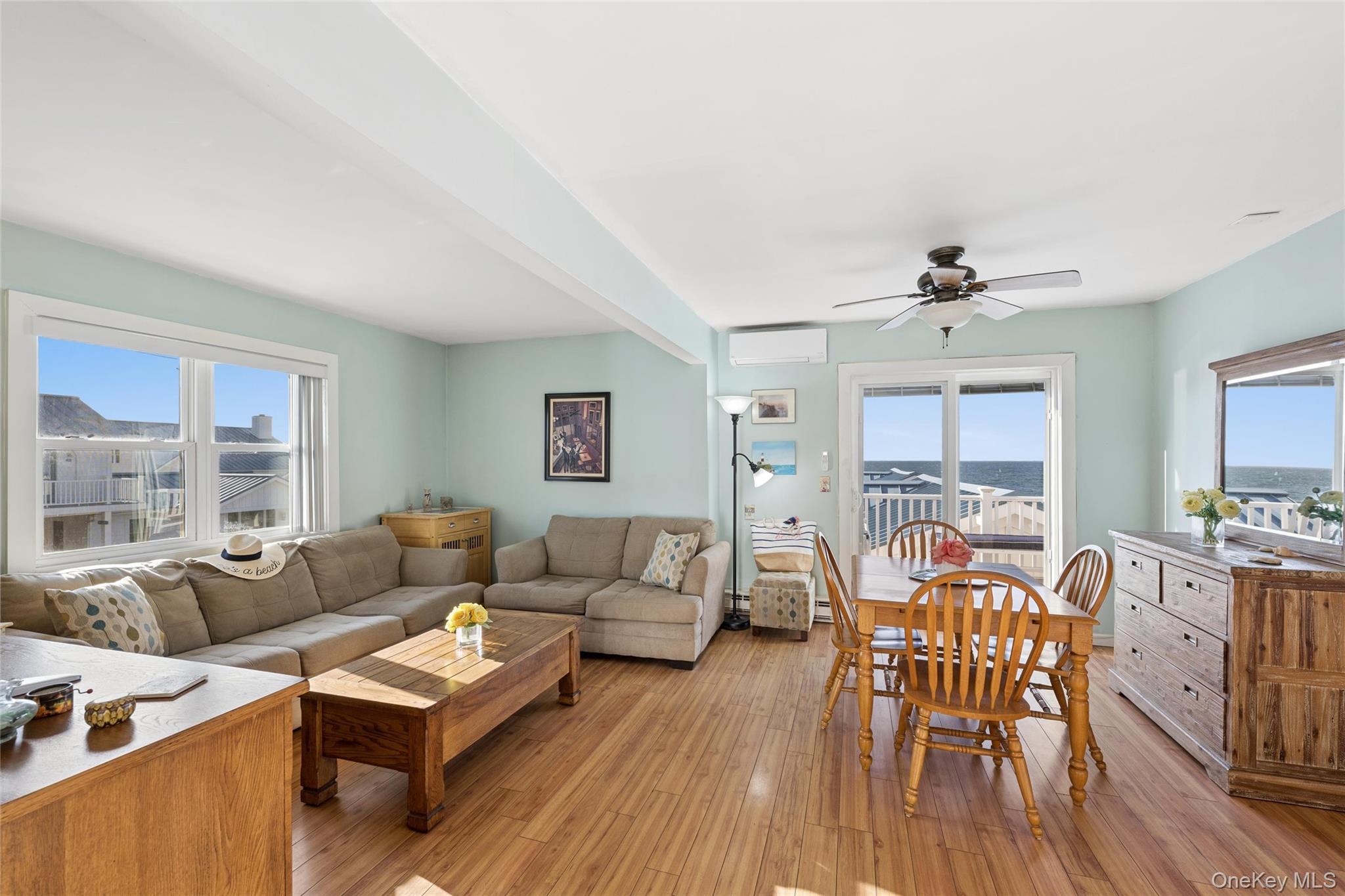 6 Soundview Drive North deck