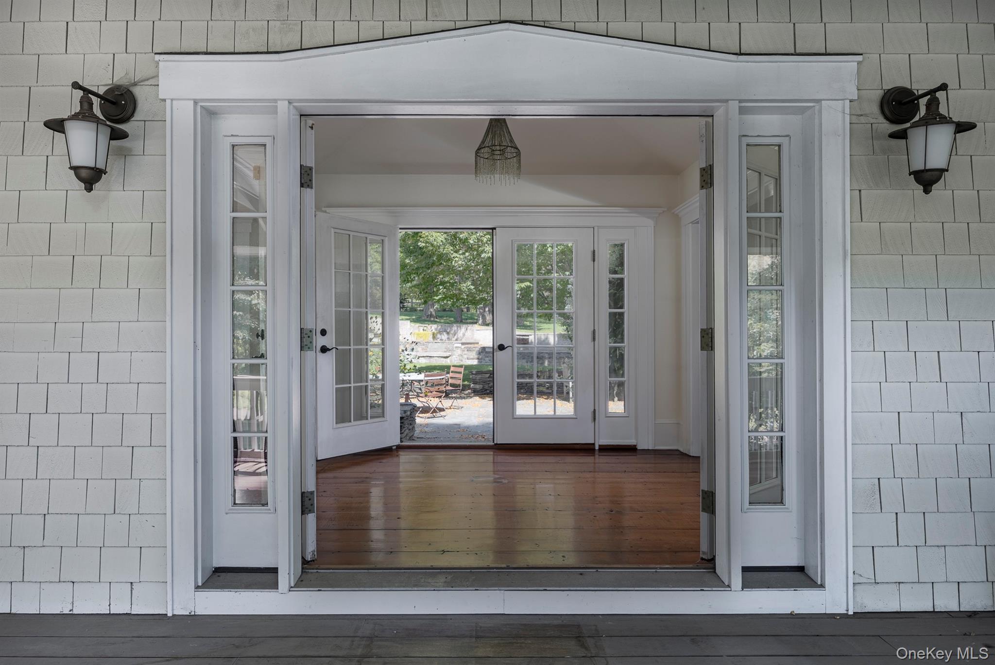 644-672 Tower Hill Road