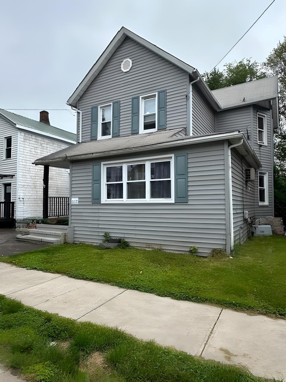 142 Ball Street, Port Jervis, New York image 3