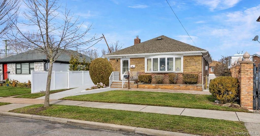 Photo of 138-07 13th Avenue, Malba, NY 11357 (MLS # 965843)