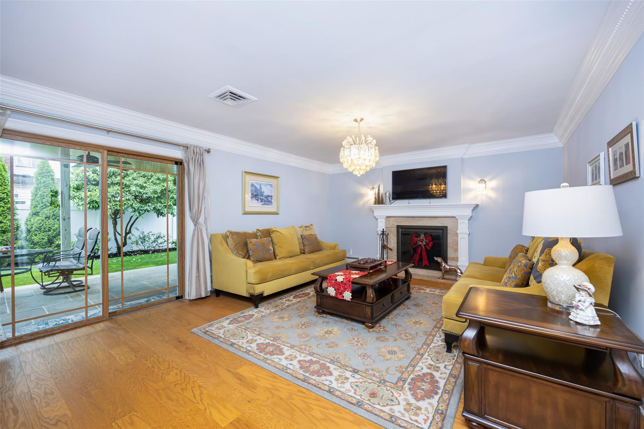 8 Marietta Drive, Westbury, New York image 12