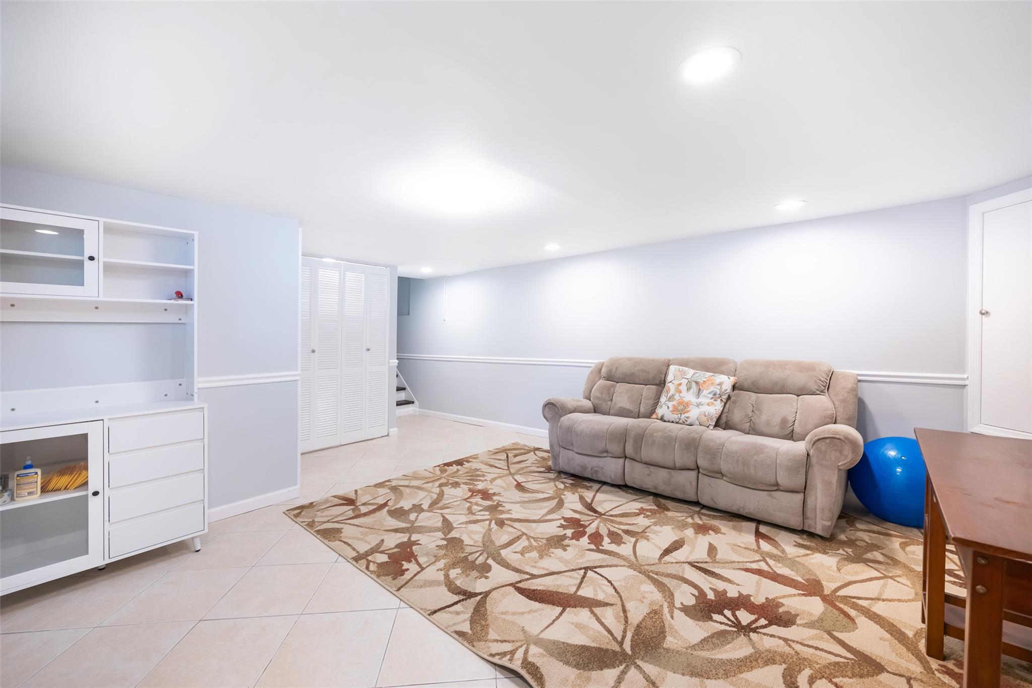 8 Marietta Drive, Westbury, New York image 30