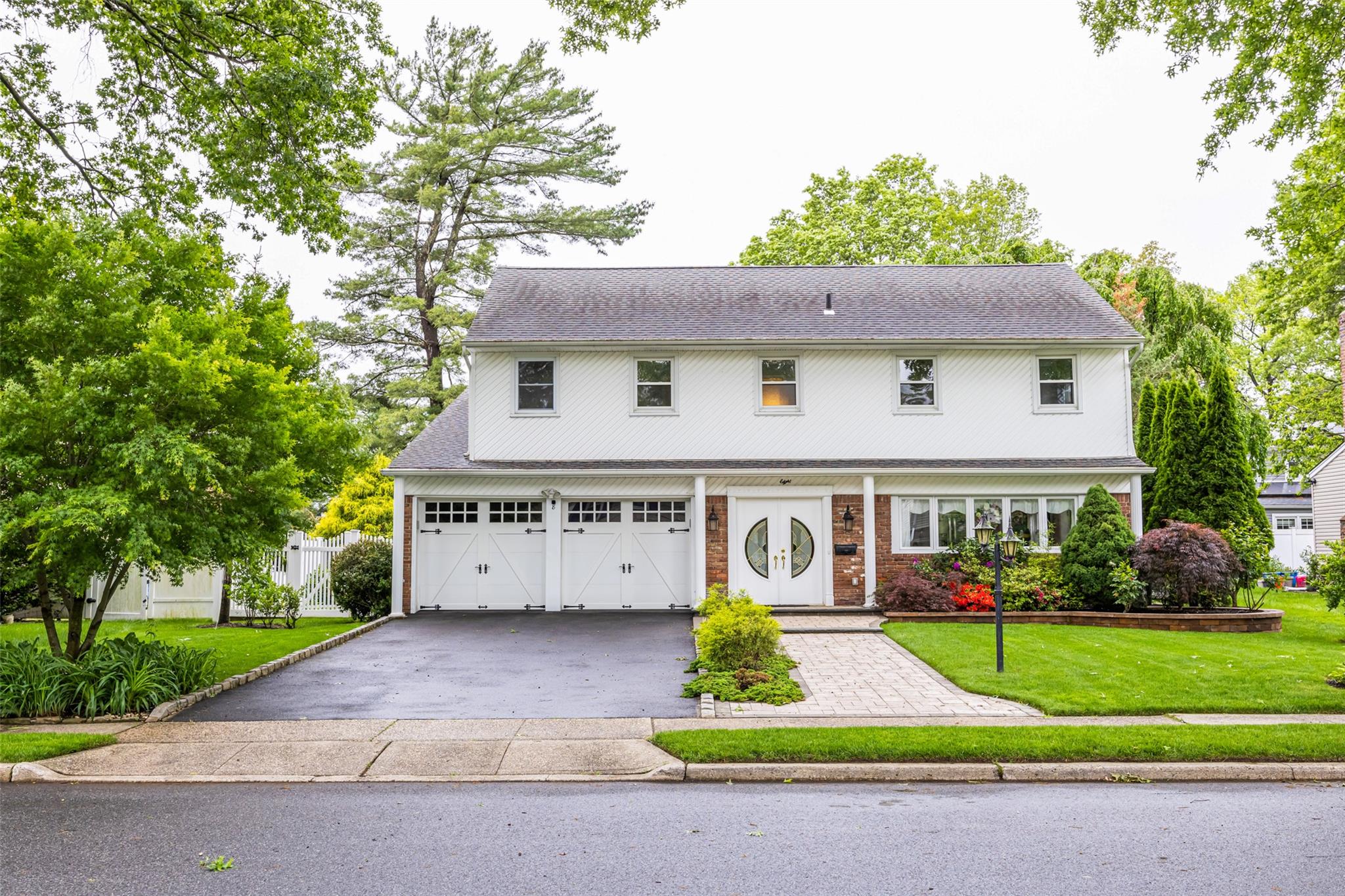 8 Marietta Drive, Westbury, New York image 1