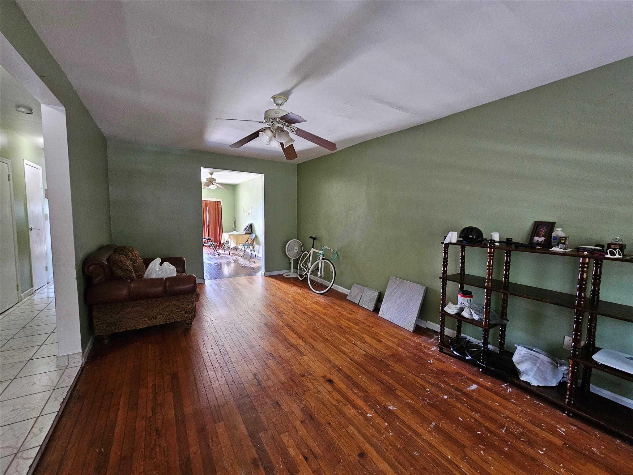 1053 Evergreen Avenue