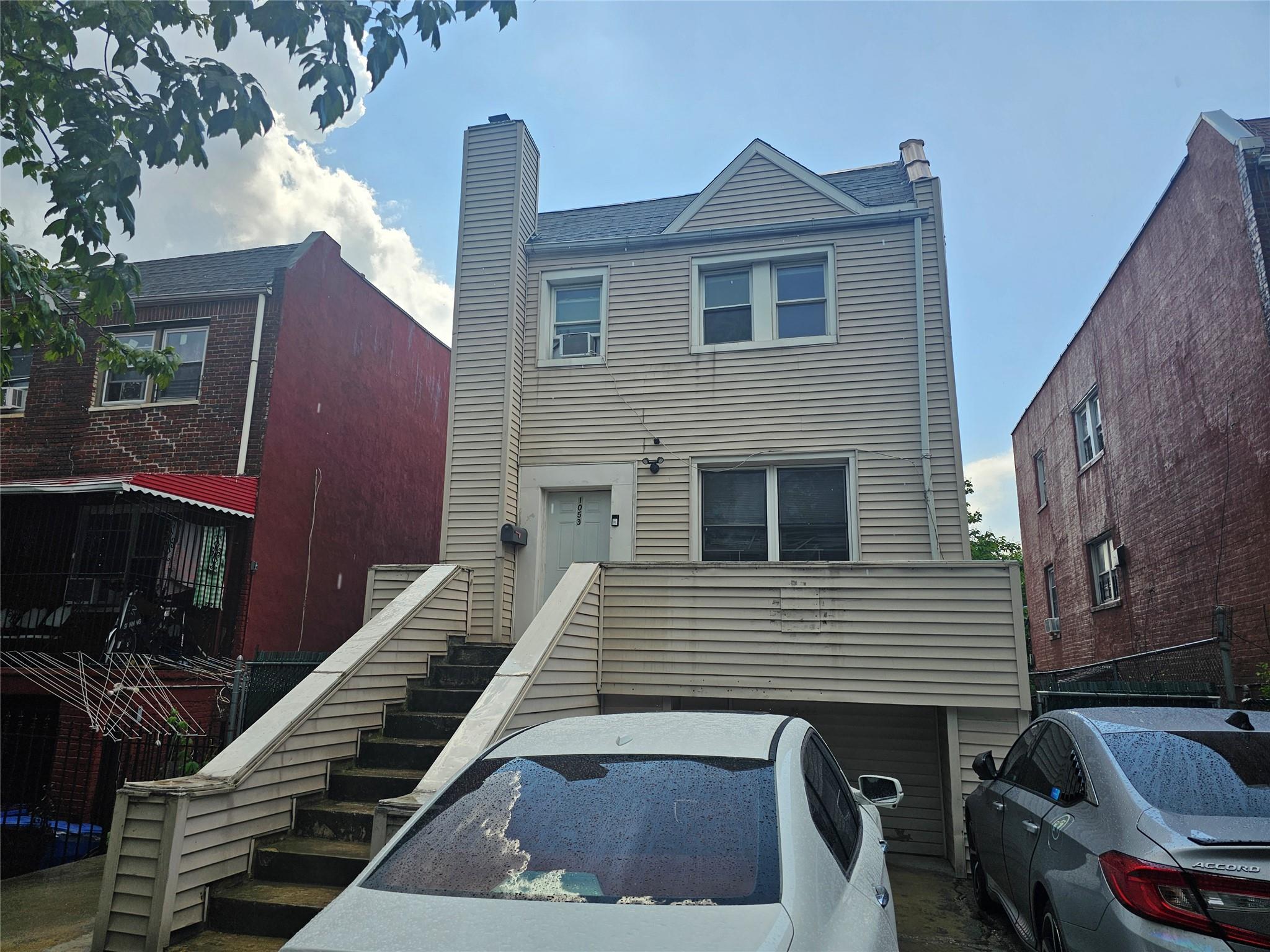 1053 Evergreen Avenue