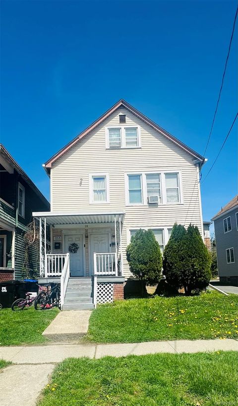 Photo of 18 Taylor Avenue #3, Poughkeepsie, NY 12601 (MLS # 988906)