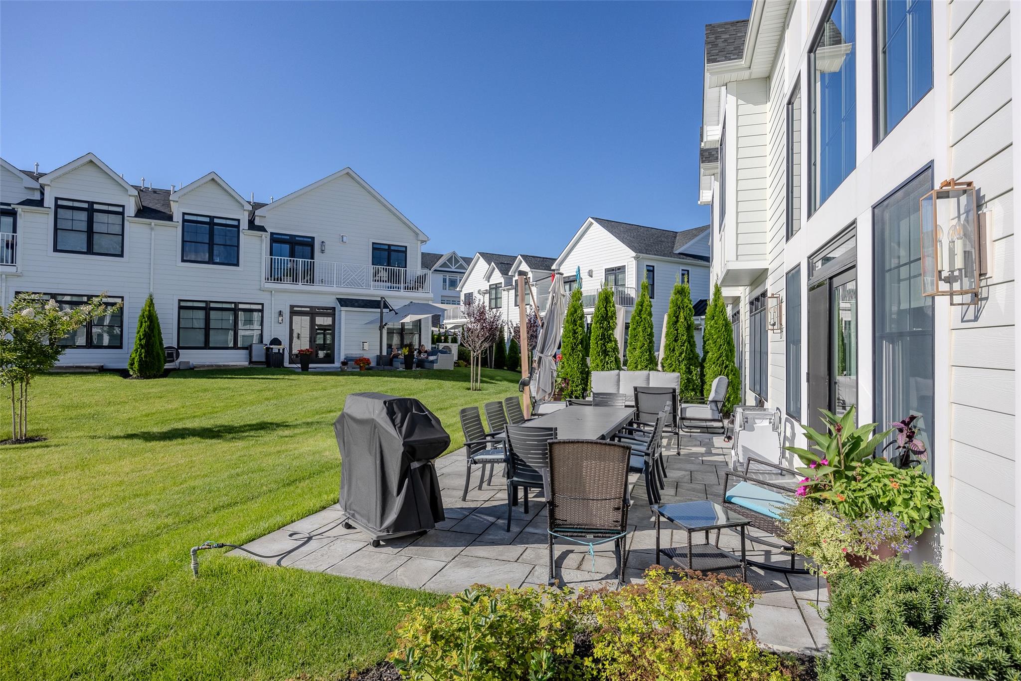 82101 Spruce Pond Circle #82101, Plainview, New York image 46