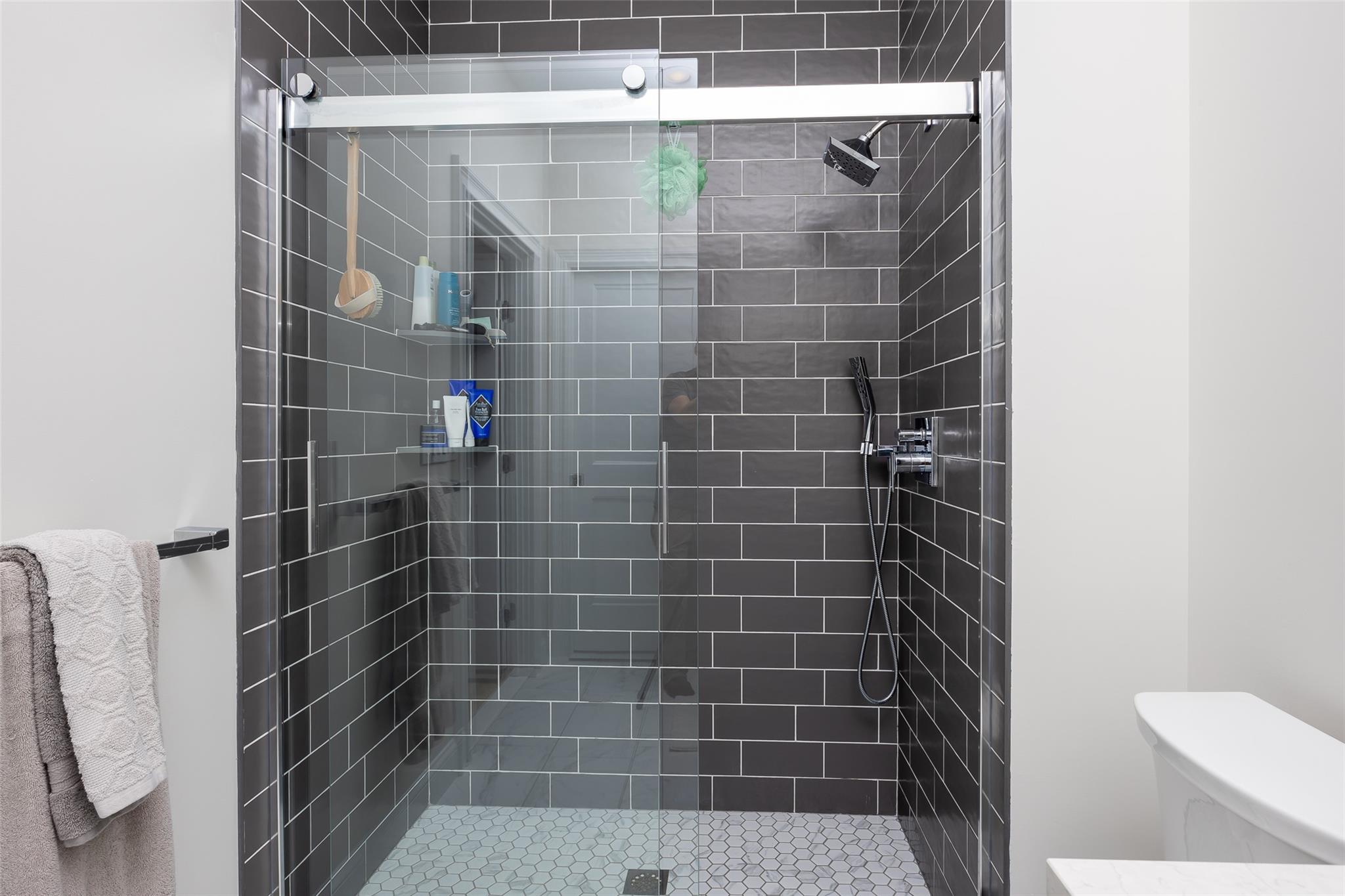 82101 Spruce Pond Circle #82101, Plainview, New York image 37