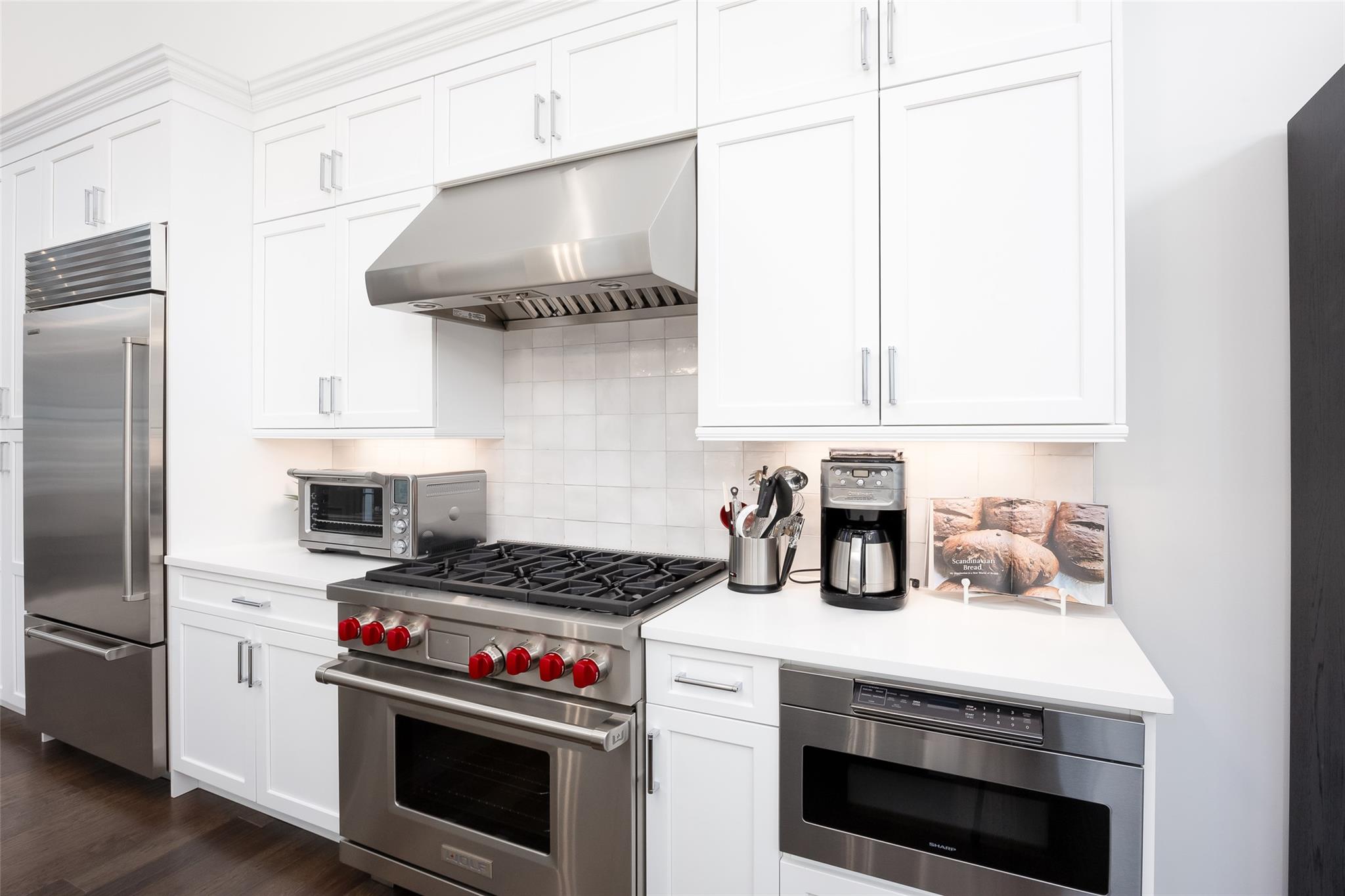 82101 Spruce Pond Circle #82101, Plainview, New York image 15