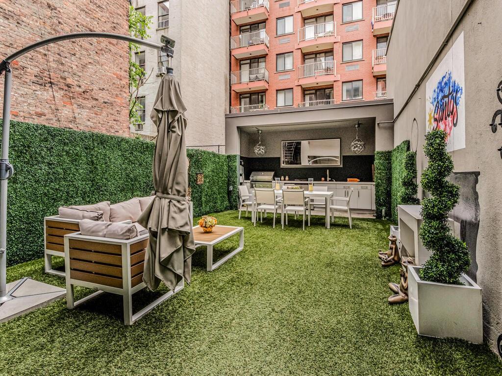 224 E 14th Street 1