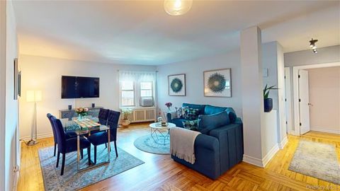 Photo of 48-01 42nd Street #5D, Sunnyside, NY 11104 (MLS # 968640)