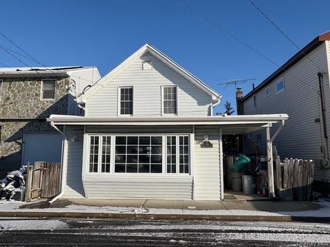 Homes For Sale - 144 Beach Avenue<br/> Bellmore, NY 11710