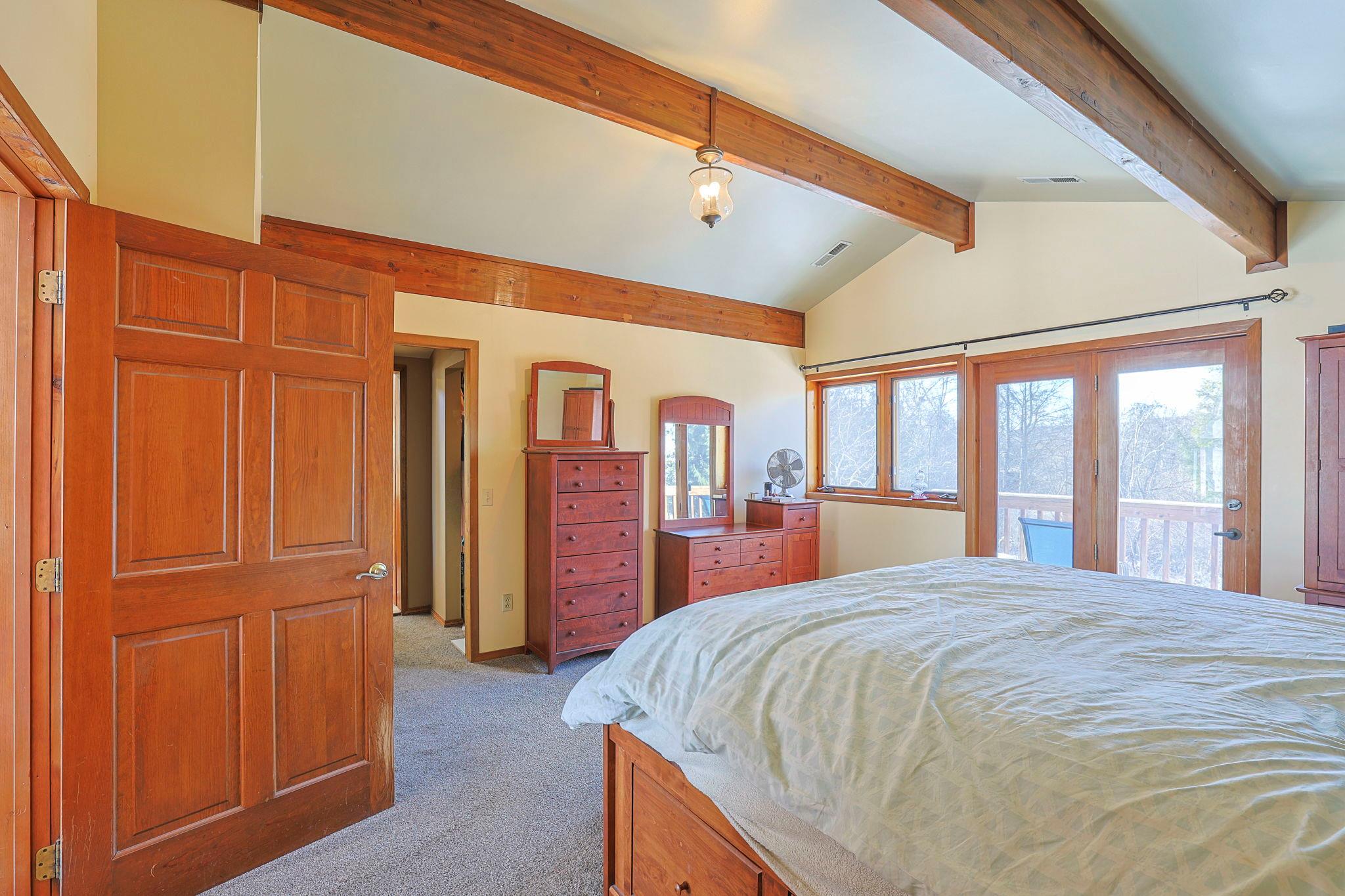 15 Mills Place, Milton, New York image 9