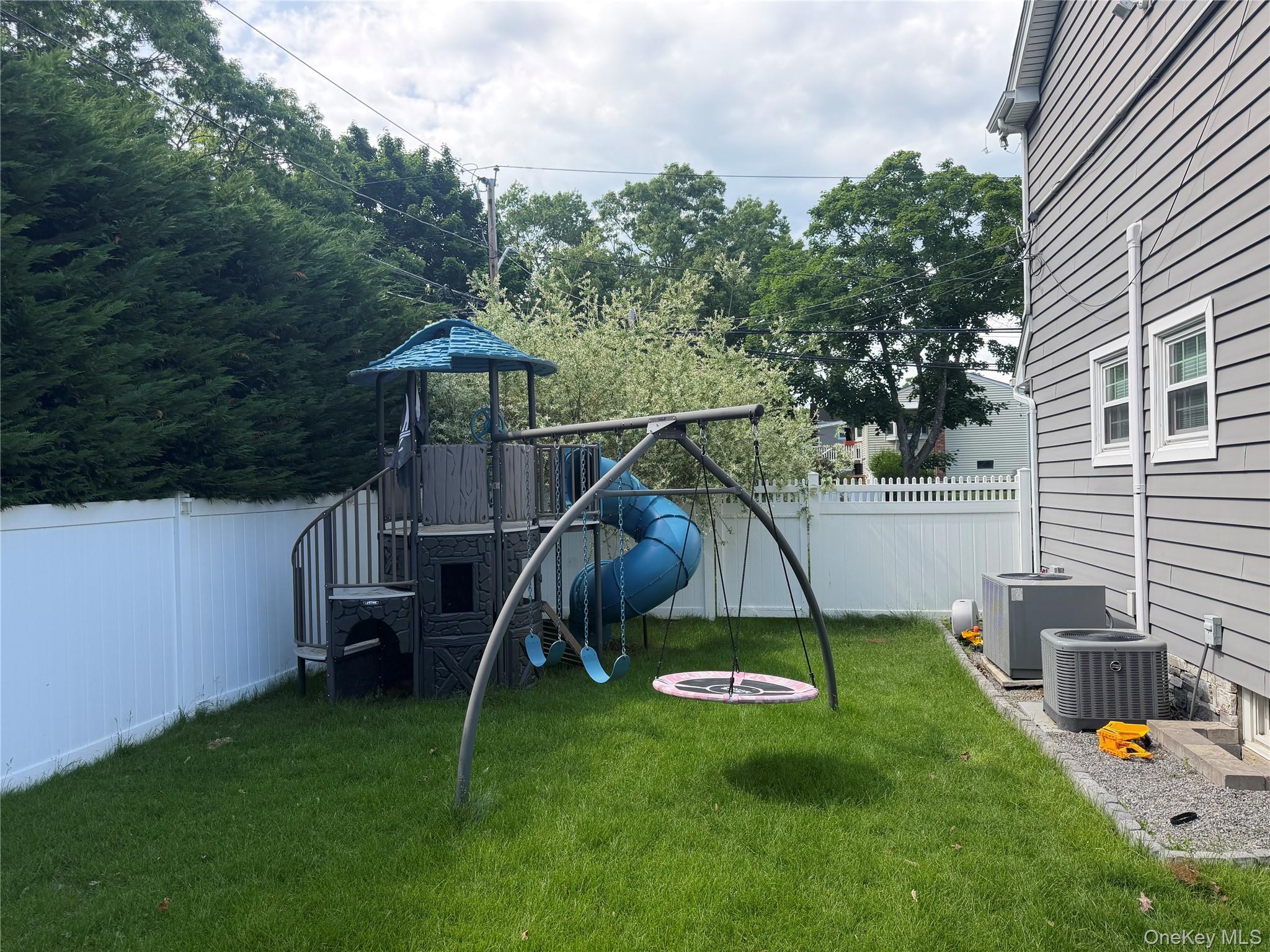 58 Roseville Avenue