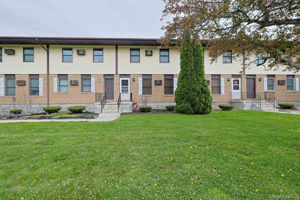 Photo of 204 Parr Meadow Drive #2D, Newburgh, NY 12550 (MLS # 1046709)