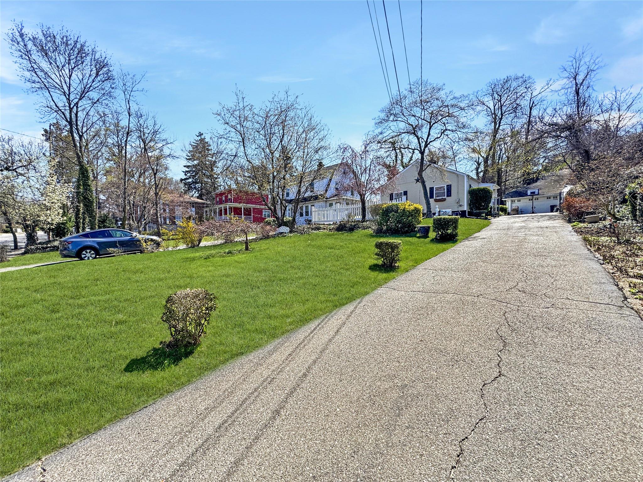 20 Elm Avenue, Glen Cove, New York image 1