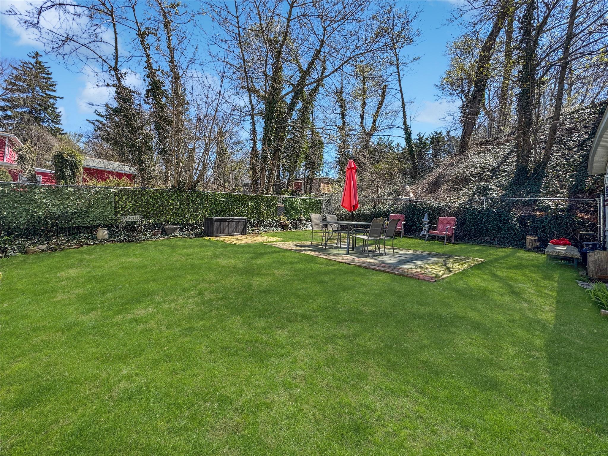 20 Elm Avenue, Glen Cove, New York image 17