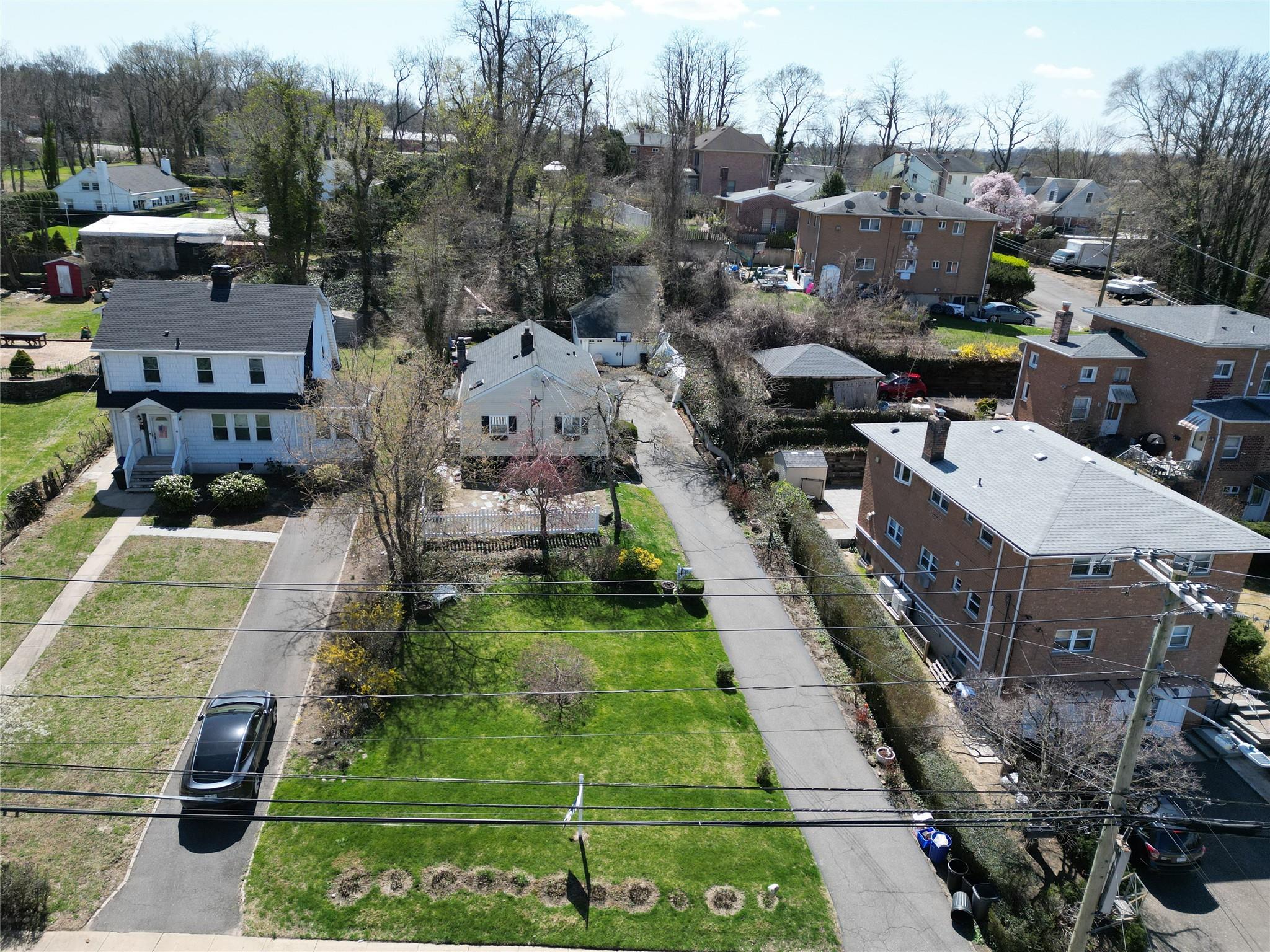 20 Elm Avenue, Glen Cove, New York image 20