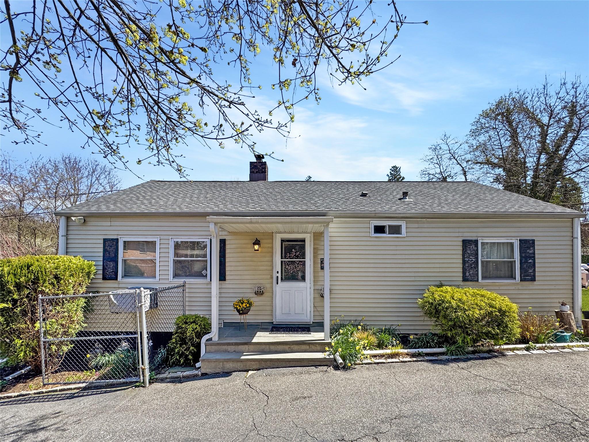 20 Elm Avenue, Glen Cove, New York image 3