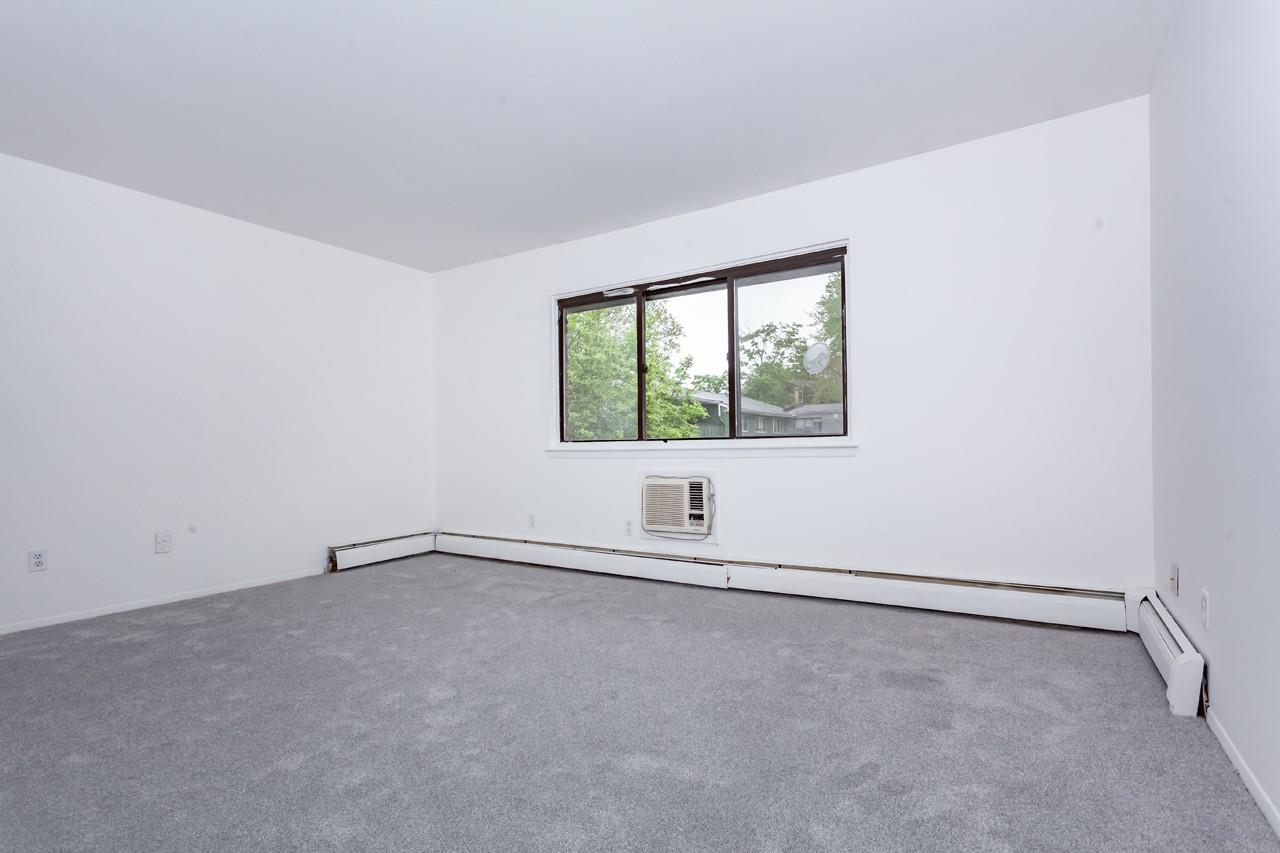 250 Coachlight Square #BUILDING 6 UNIT 250, Montrose, New York image 21