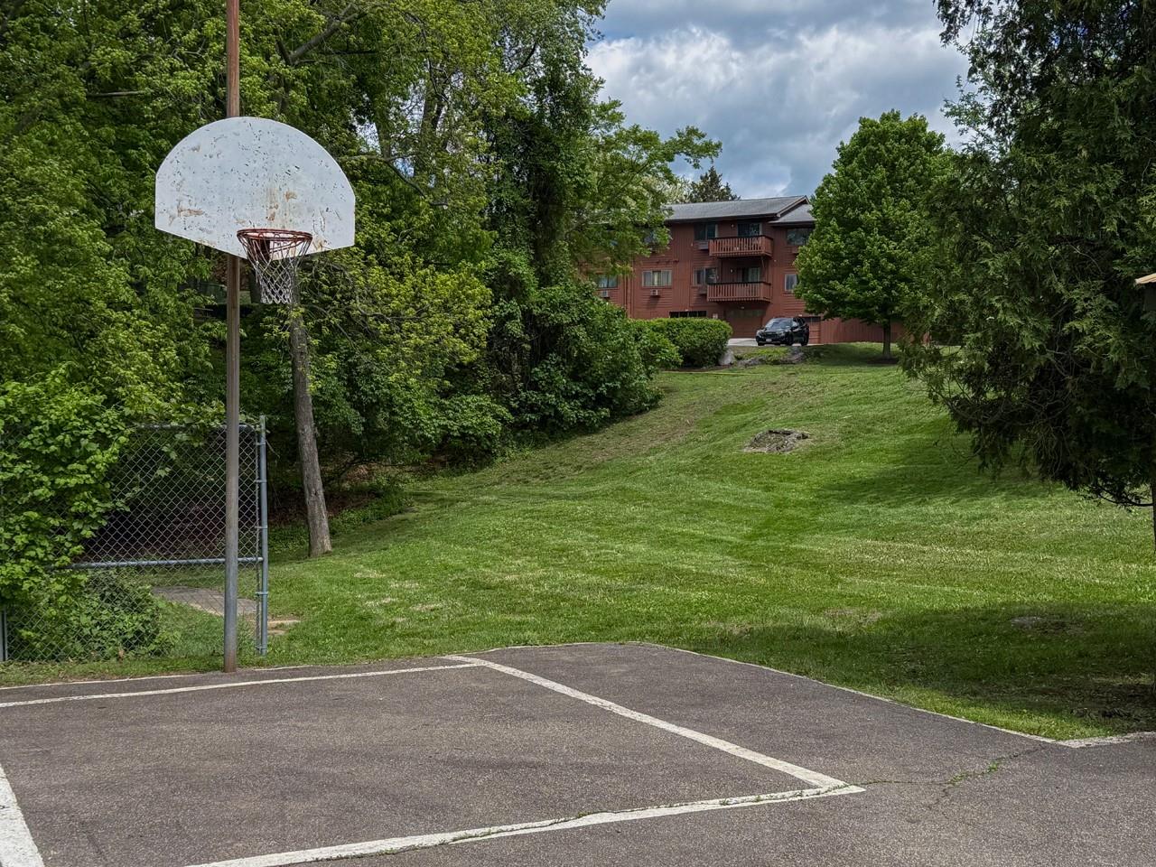 250 Coachlight Square #BUILDING 6 UNIT 250, Montrose, New York image 35