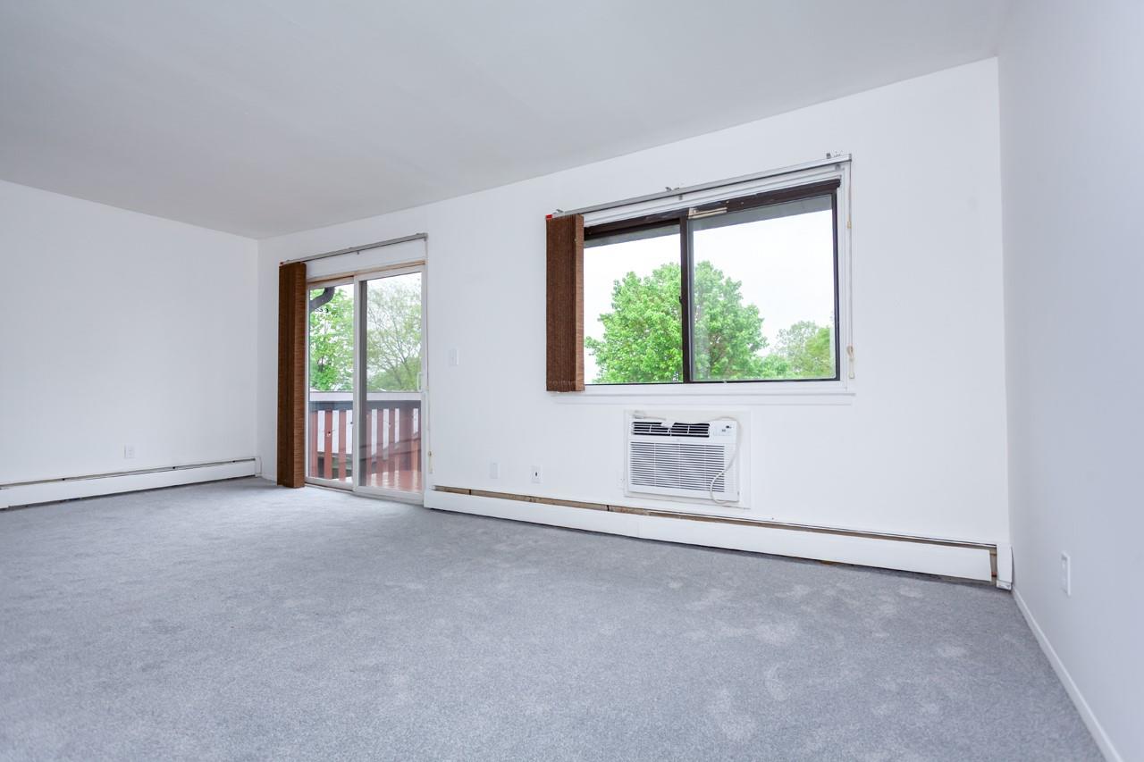 250 Coachlight Square #BUILDING 6 UNIT 250, Montrose, New York image 5