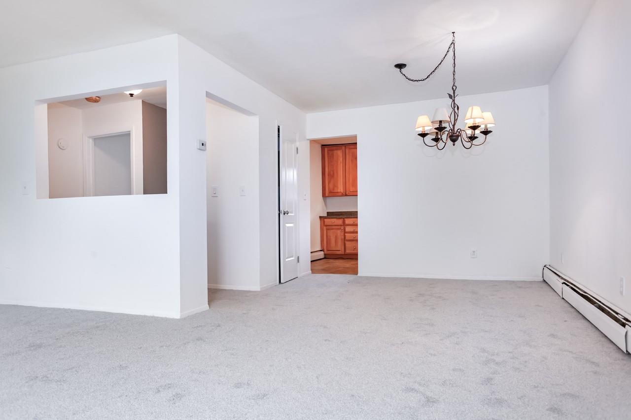 250 Coachlight Square #BUILDING 6 UNIT 250, Montrose, New York image 6