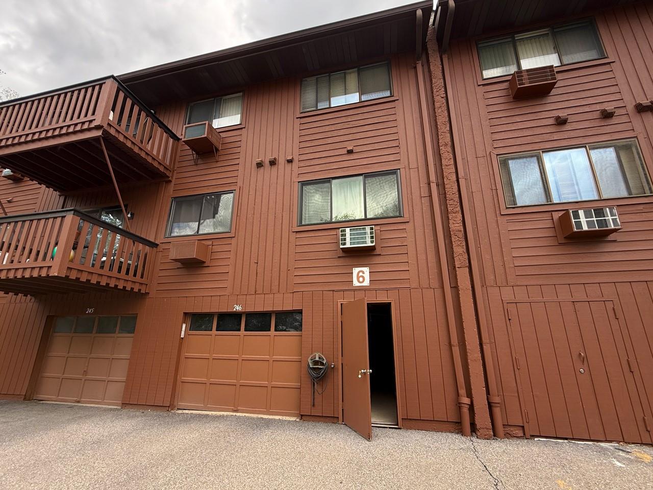 250 Coachlight Square #BUILDING 6 UNIT 250, Montrose, New York image 29