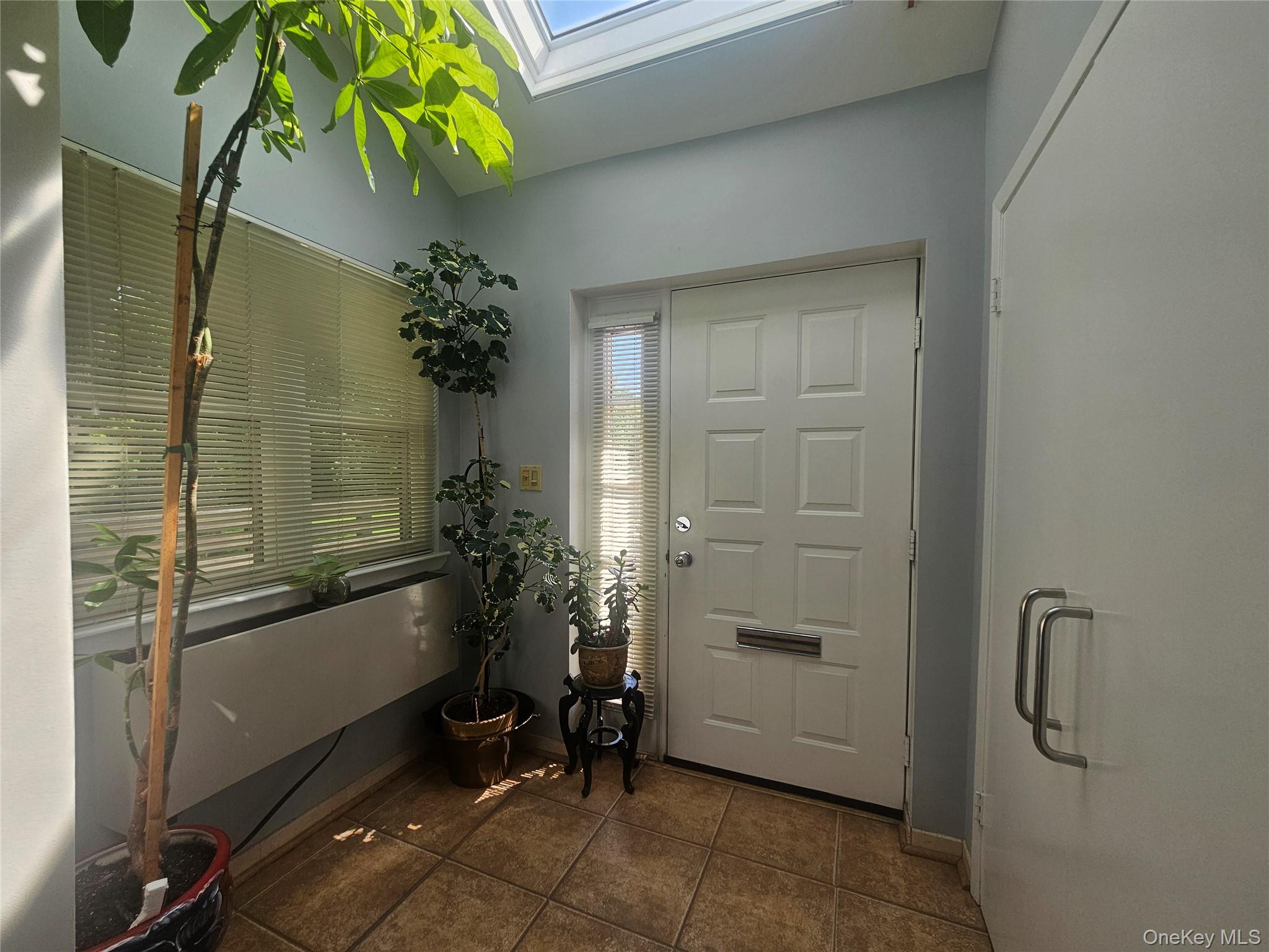 1337 Broadway C10