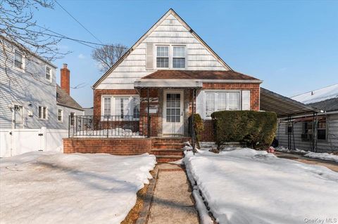 33 McKee Street, Floral Park, NY 11001 - MLS#: 961805