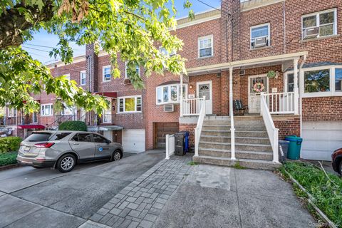 Photo of 1554 McDonald Street, Bronx, NY 10461 (MLS # 931877)