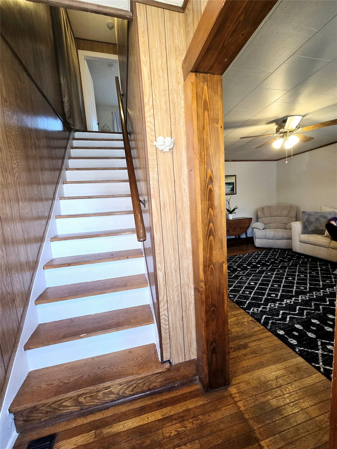 153 Jersey Avenue, Port Jervis, New York image 8