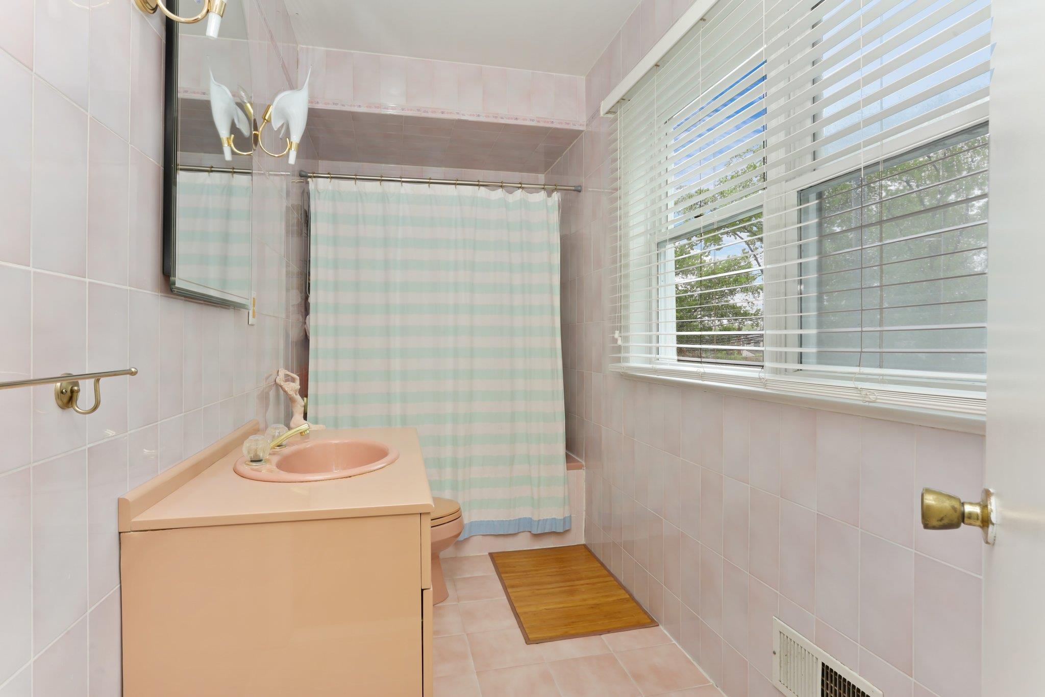 63 Mill Road, Eastchester, New York image 15