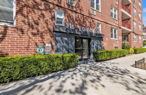 Homes For Sale - 315 W 232 Street #6G<br/> Bronx, NY 10463