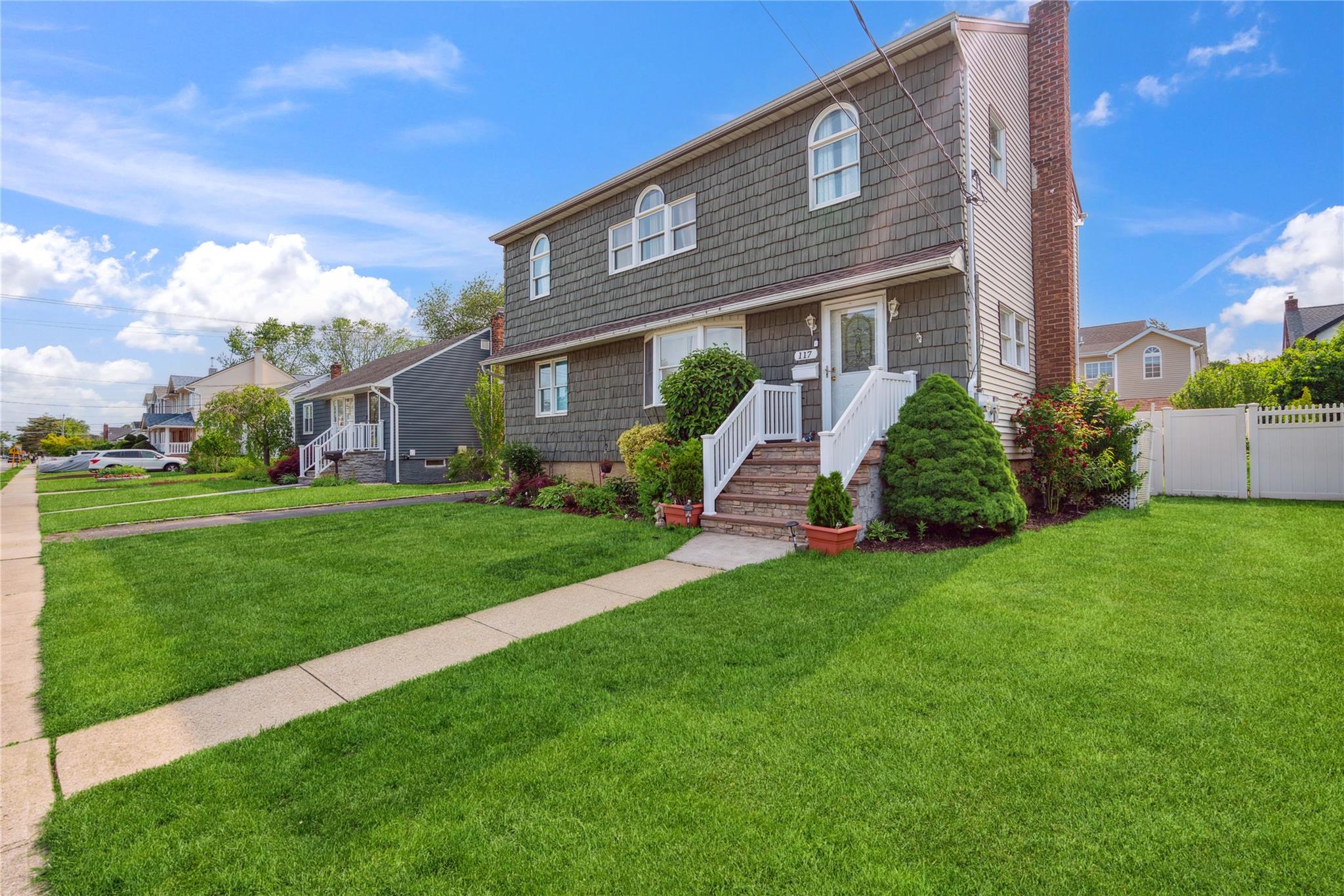 117 Ocean Avenue, Massapequa Park, New York image 3