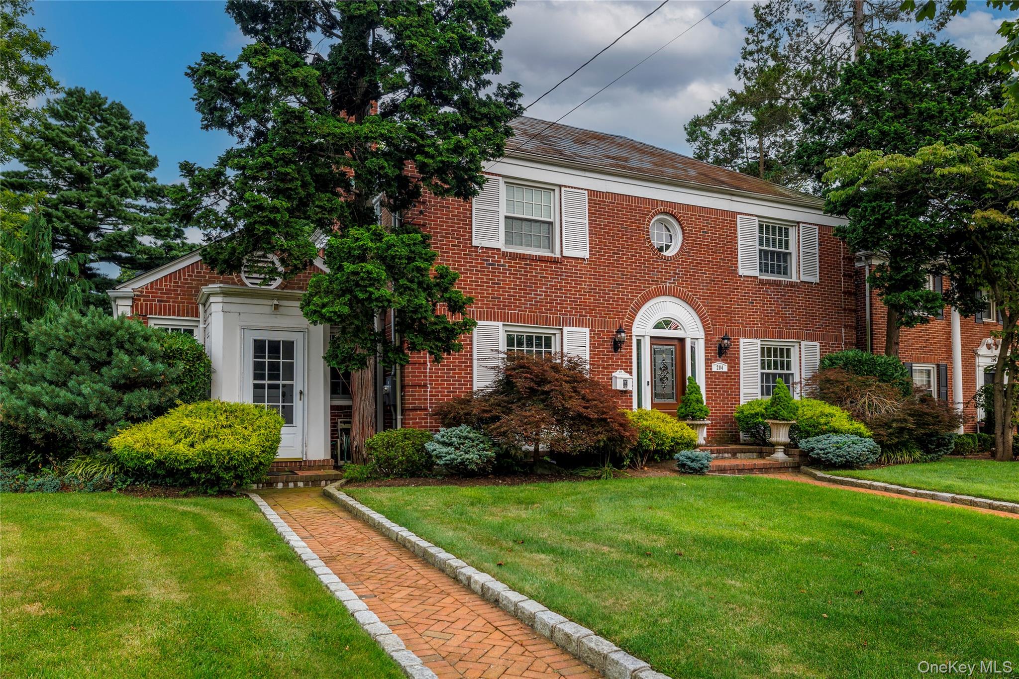 204 Hempstead Avenue