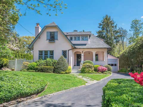 Homes For Sale - 227 Littleworth Lane<br/> Sea Cliff, NY 11579