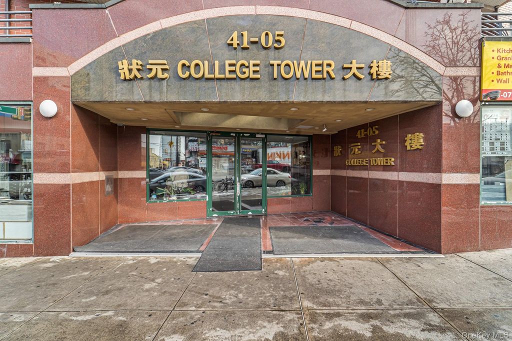 Photo of 4105 College Point Boulevard #5C, Flushing, NY 11355 (MLS # 945126)