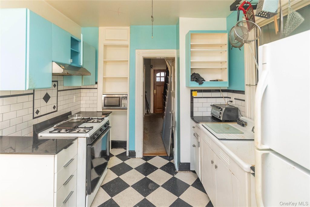 Photo of 15 Francis Street, Sleepy Hollow, NY 10591 (MLS # 945583)