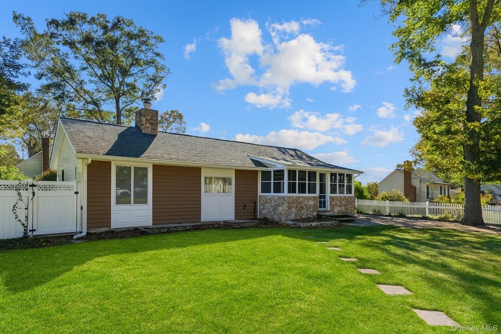 Photo of 56 Fry Boulevard, Patchogue, NY 11772 (MLS # 927473)