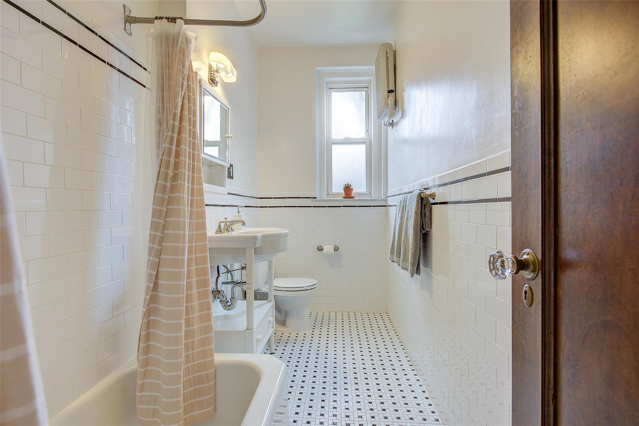 35-27 76th Street #41, Jackson Heights, New York image 17